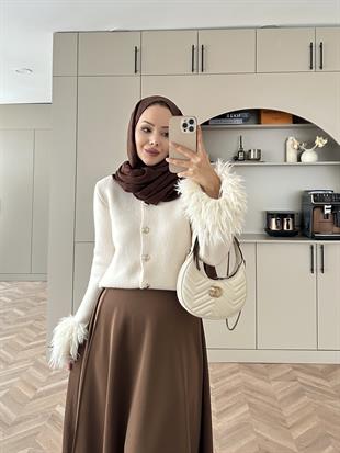 Kalp Düğmeli Angora Hırka Bej