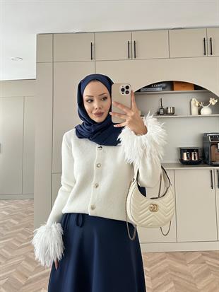 Kalp Düğmeli Angora Hırka Beyaz