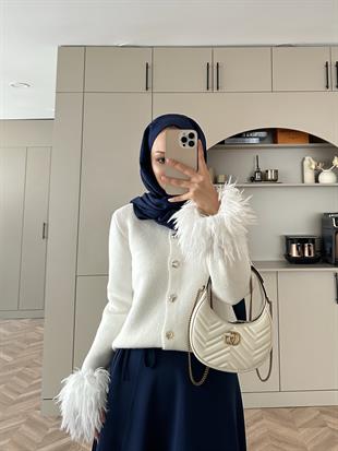 Kalp Düğmeli Angora Hırka Beyaz