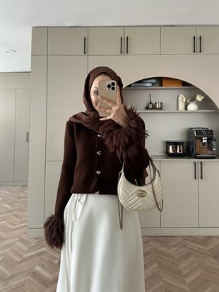 Kalp Düğmeli Angora Hırka Kahve