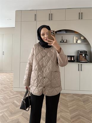 Kelsi Kapitone Mont Vizon