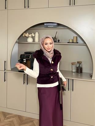 Krista Yakası Kürk Detaylı Angora Yelek Mürdüm