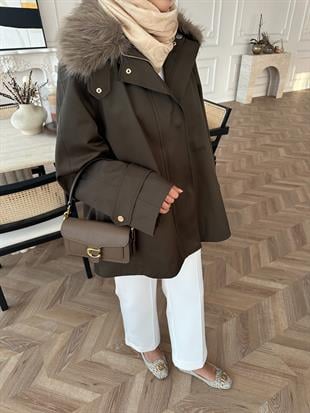 Kürk Detaylı Parka Haki