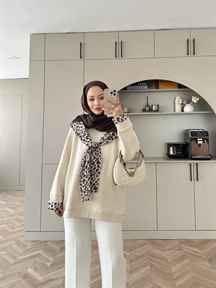 Leopar Atkı Detaylı Sweat Bej