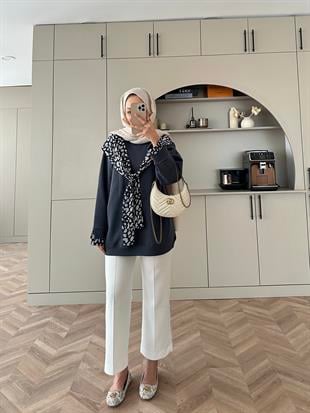 Leopar Atkı Detaylı Sweat İndigo