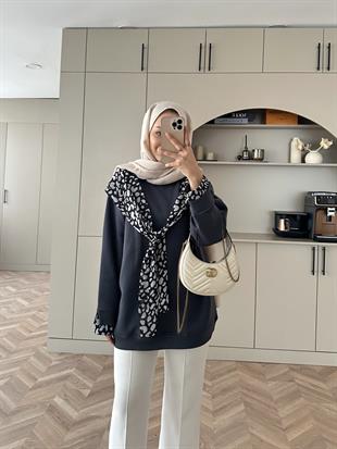 Leopar Atkı Detaylı Sweat İndigo