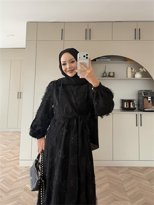 Mandy Yandan Bağlamalı Tüy Detaylı Elbise Siyah (5506)