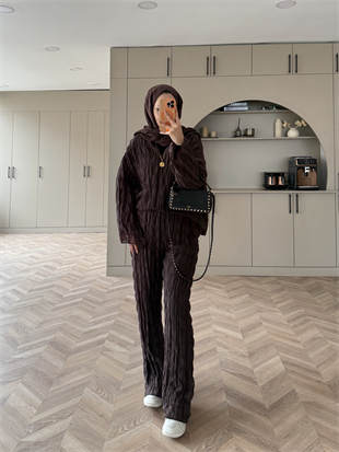 Mathis Büzgülü Takım Acı Kahve (2016)