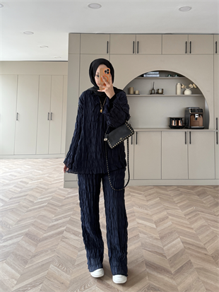 Mathis Büzgülü Pantolonlu Takım Lacivert (2016)