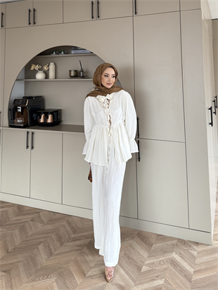 Nada Dantel Detaylı Pantolonlu Takım Ekru (2023)