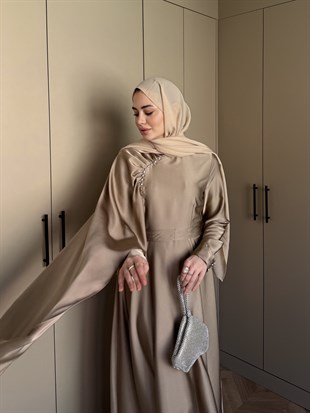 Nalia Şal Detaylı Saten Elbise Vizon (26079)