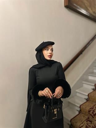 Peluş Kollu Çıtçıtlı Body Siyah