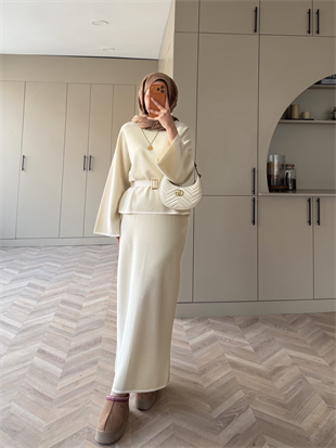 Simli Triko Etekli Takım Ekru 