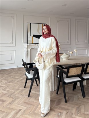 Rovika Fırfırlı Pantolonlu Takım Krem (4515)
