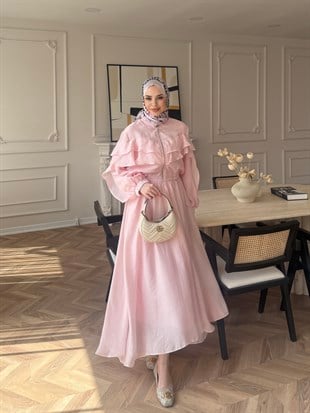 Roxanne Fırfırlı Ceketli Etekli Takım Pembe (2021)
