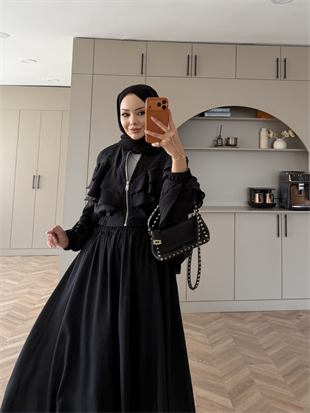 Roxanne Fırfırlı Ceketli Etekli Takım Siyah (2021)