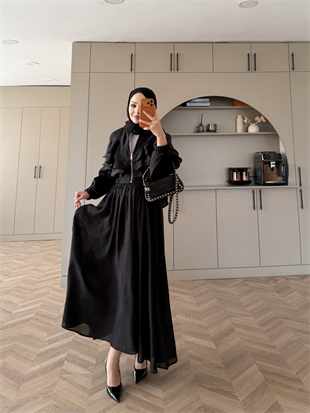 Roxanne Fırfırlı Ceketli Etekli Takım Siyah (2021)