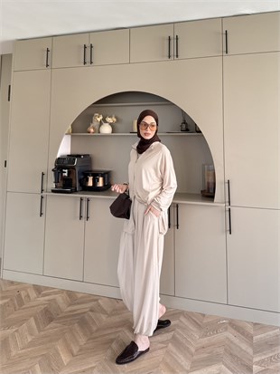Sera Büzgülü Oysh Pantolonlu Takım Bej (2371)