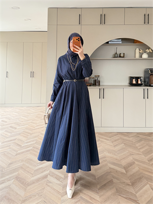 Stew Çizgili Şal Detaylı Broşlu Elbise Lacivert (1908)