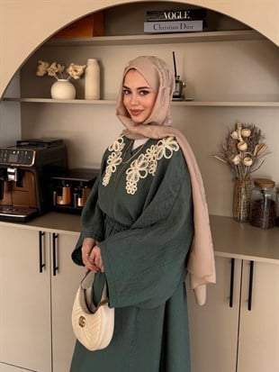 Seville Çiçek Baskılı Etekli Takım Petrol Yeşili (5737)