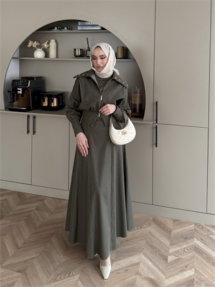 Simay Geniş Yaka Taşlı Ceketli Kot Elbise Haki (2004)