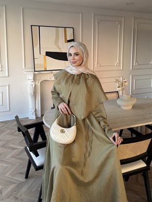 Valeska Pelerinli Elbise Yağ Yeşili (1912)