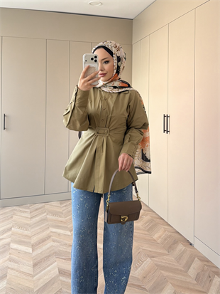 Vera Toka Detaylı Beli Büzgülü Gömlek Yağ Yeşili (4402)