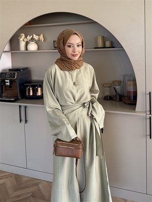 Zyra Omuz Şallı Yırtmaçlı Takım Çağla Yeşili (2361)