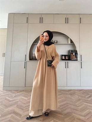  Zyra Omuz Şallı Yırtmaçlı Takım Camel (8832)