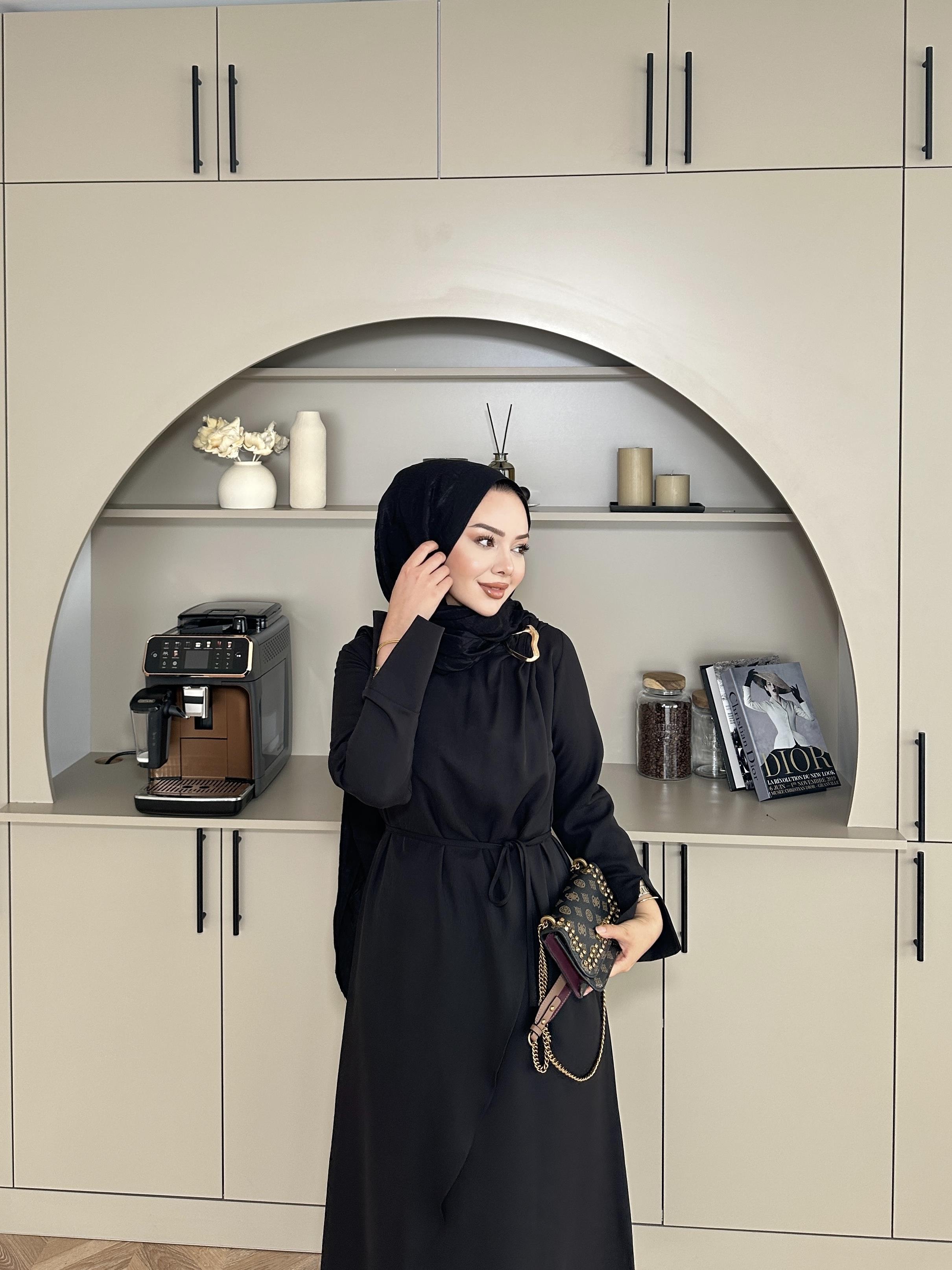 Candy Broşlu Elbise Siyah