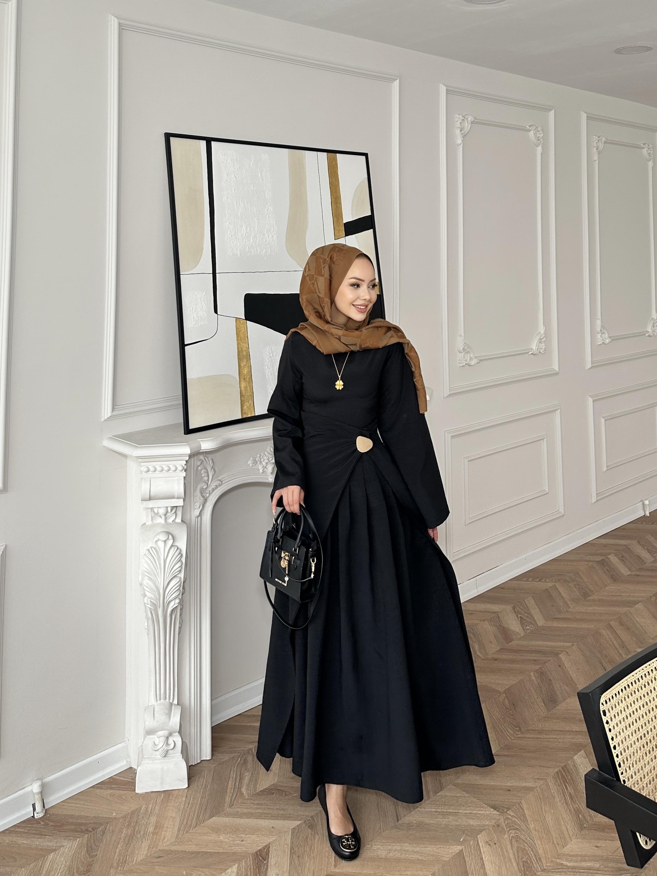 Carla Qupra Piliseli Elbise Siyah