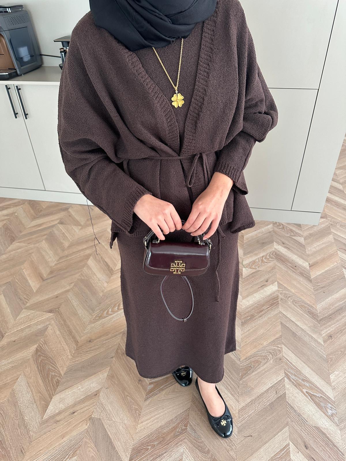 İç Elbiseli Hırkalı Triko Takım Kahve