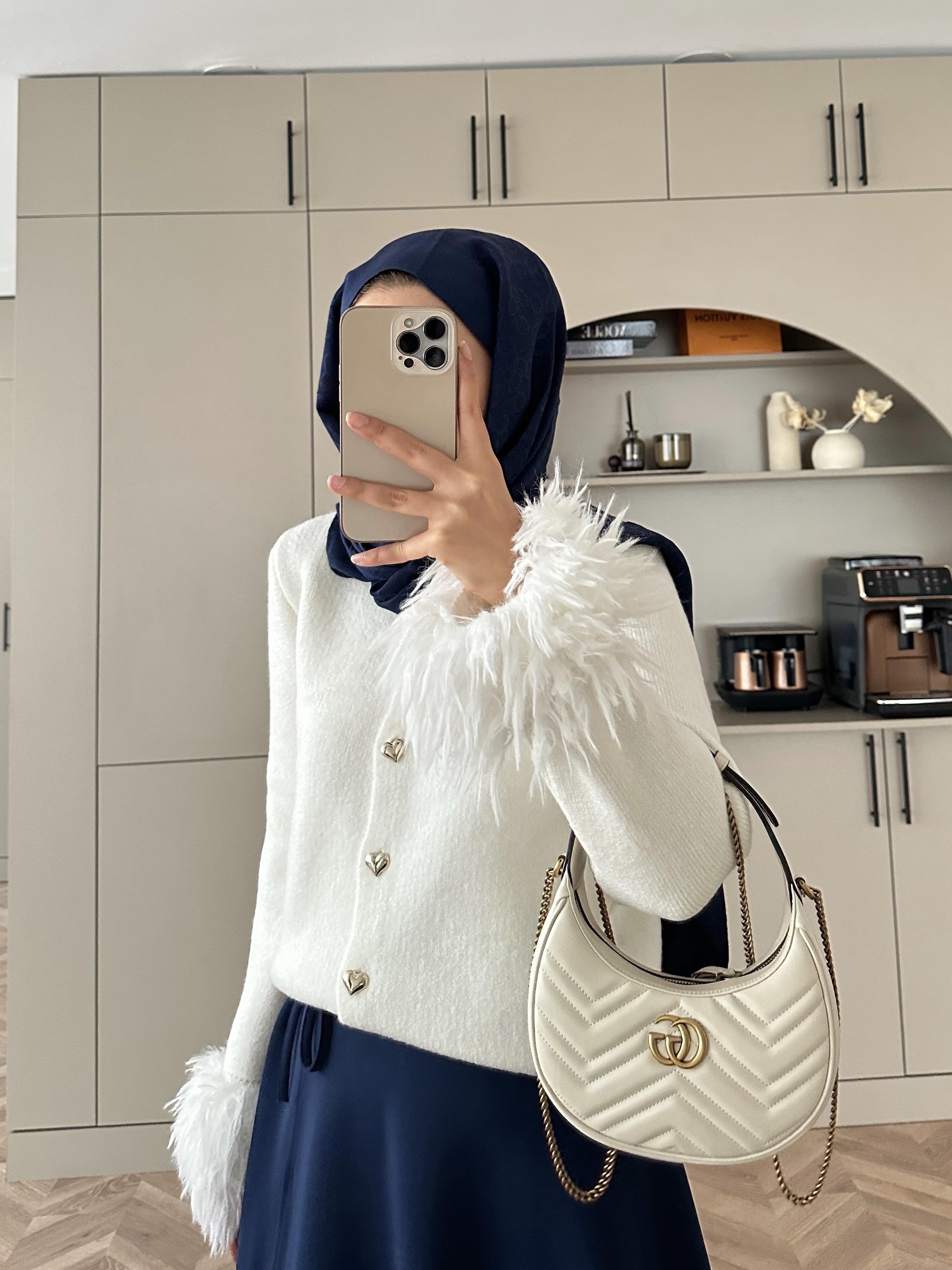 Kalp Düğmeli Angora Hırka Beyaz