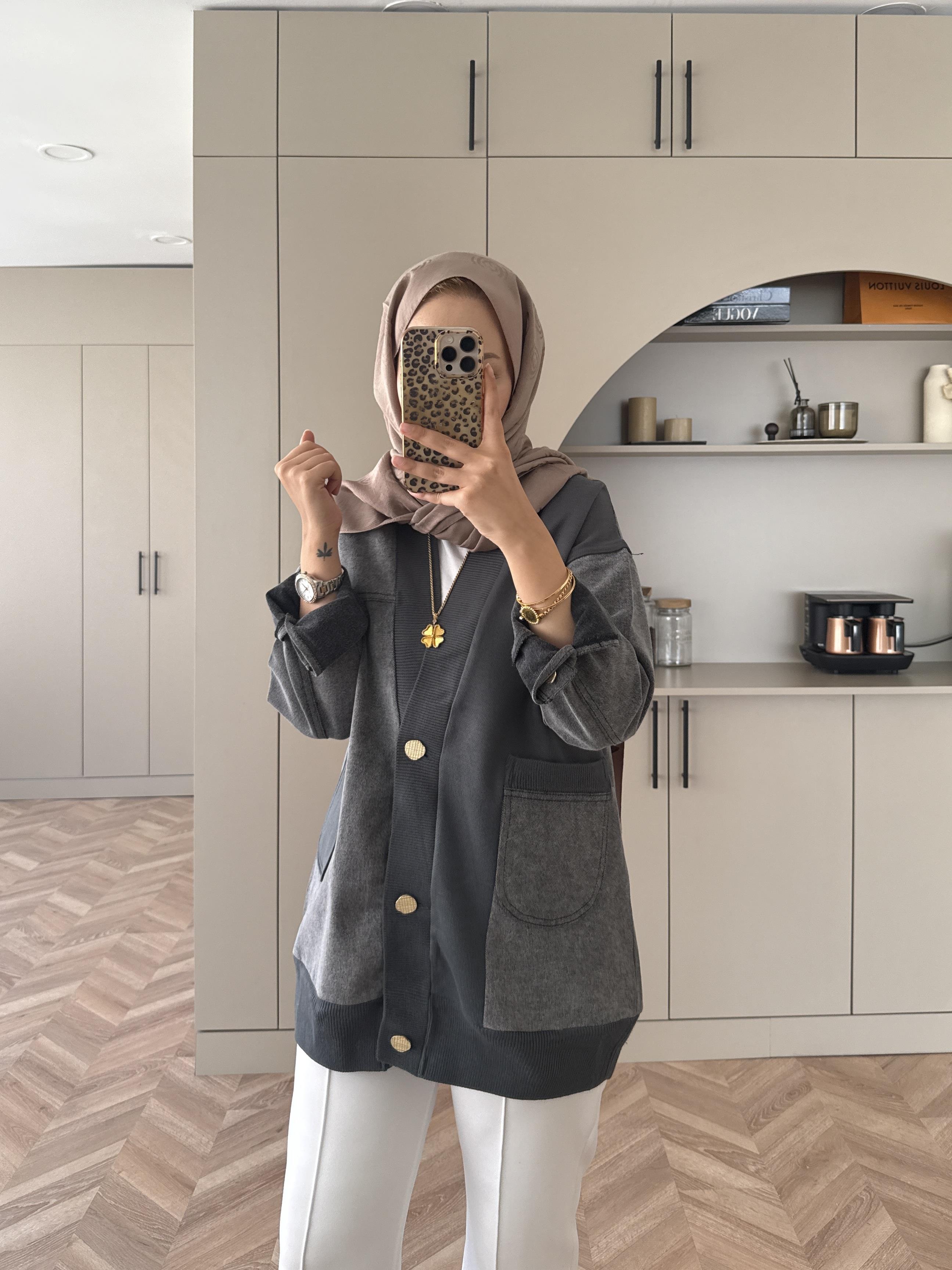 Kontrast Kot Detaylı Hırka Füme