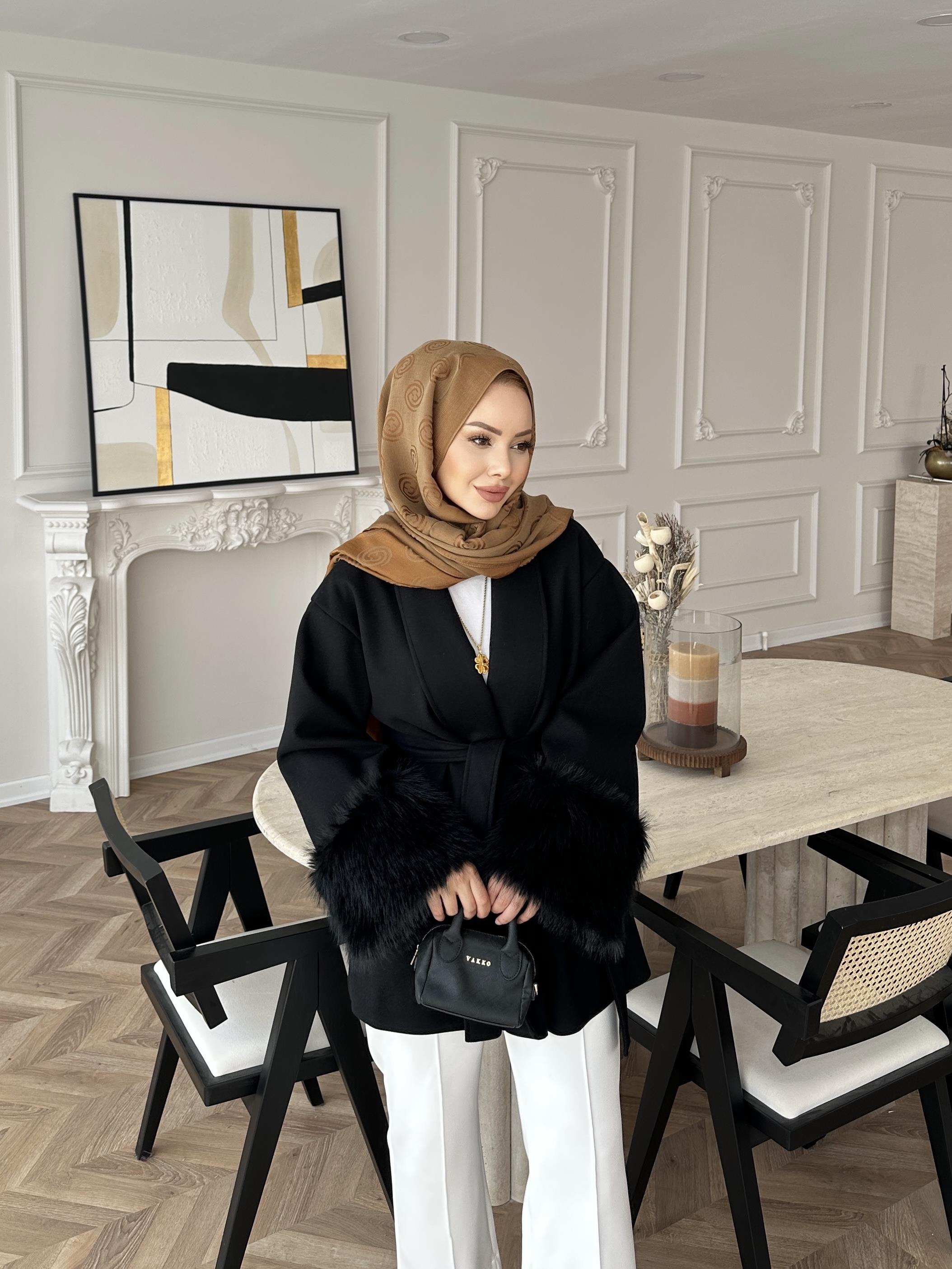 Kürk Kollu Kaşe Kaban Siyah