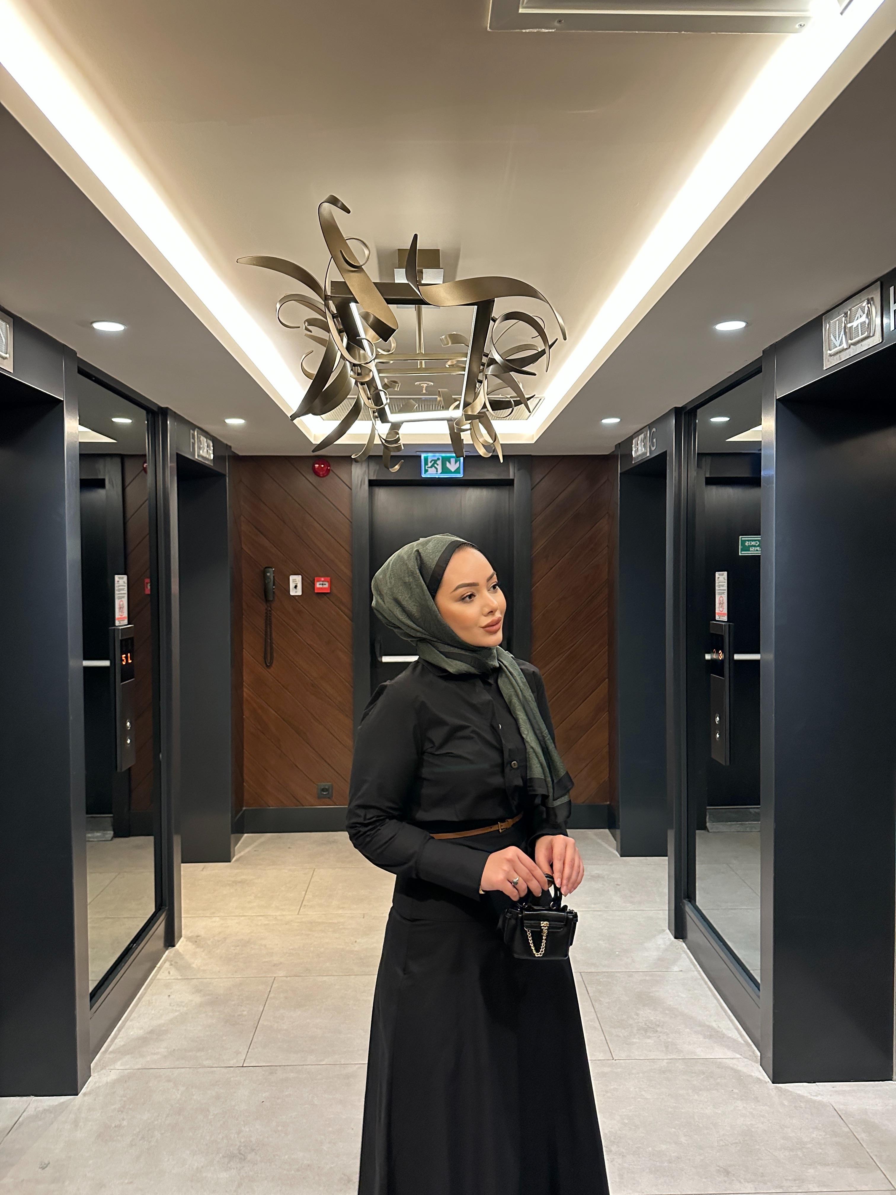 Maron Keten Elbise Siyah