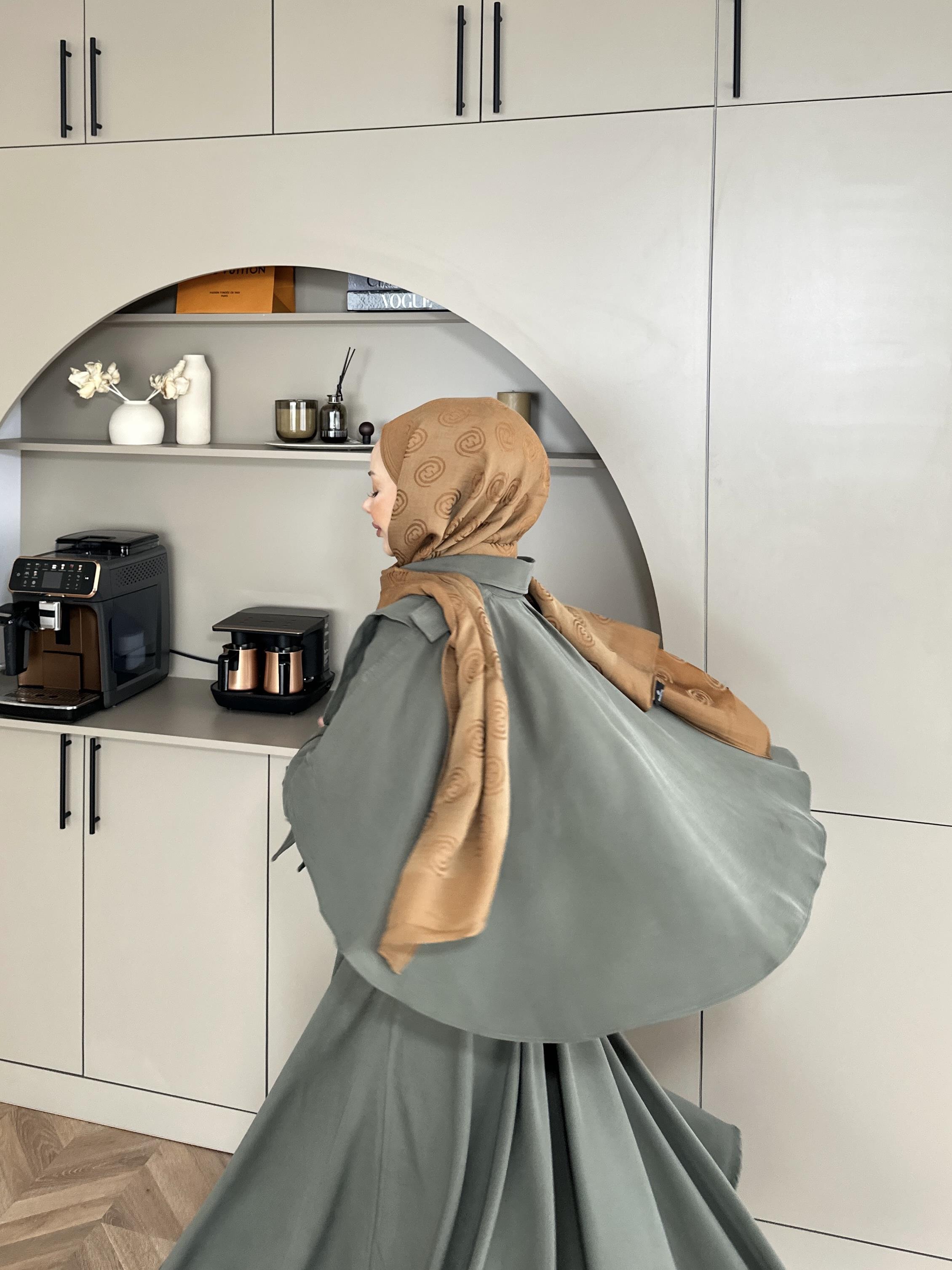 Mela Tensel Etekli Takım Haki