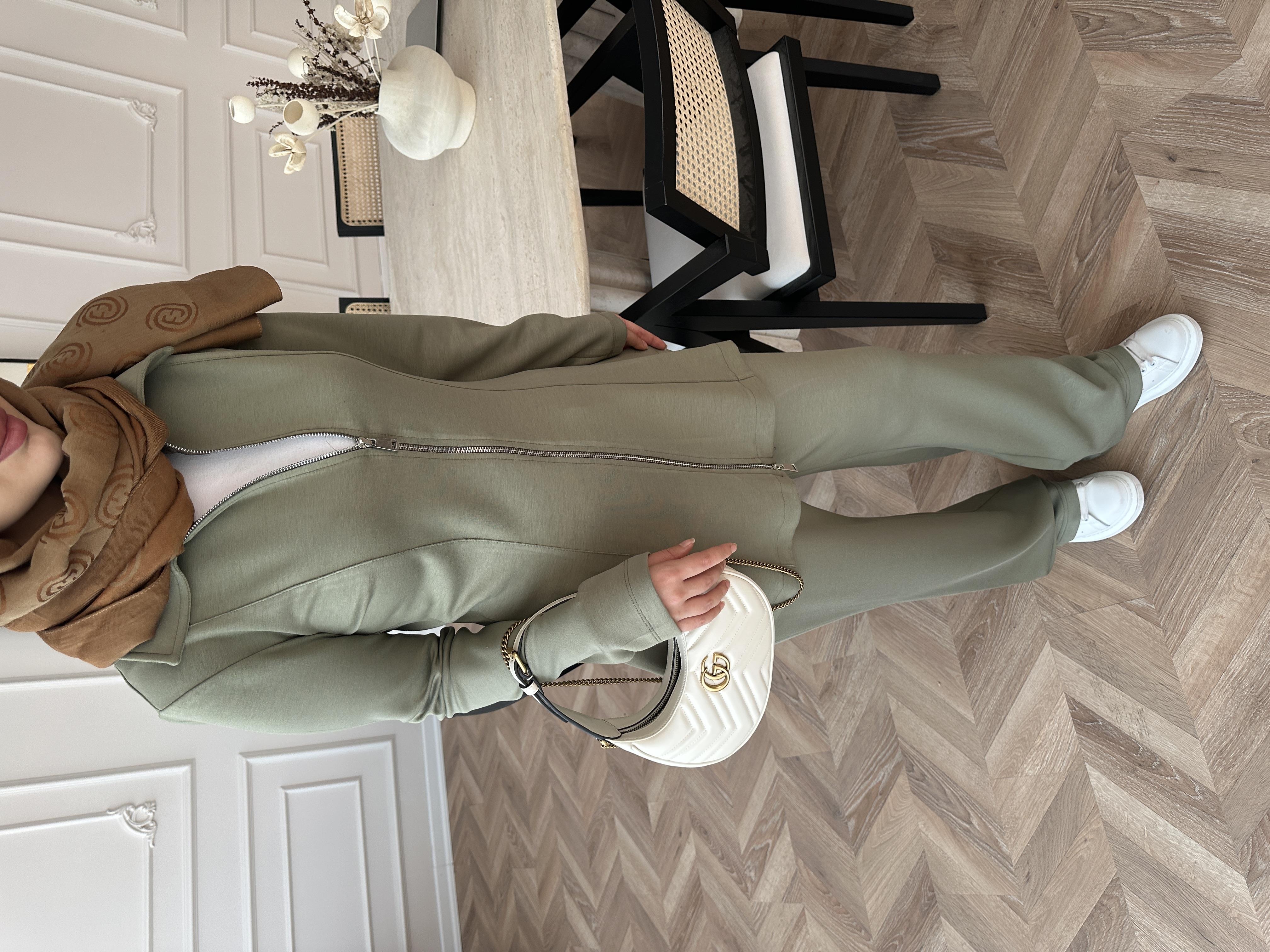 Sia Oysh Takım Haki