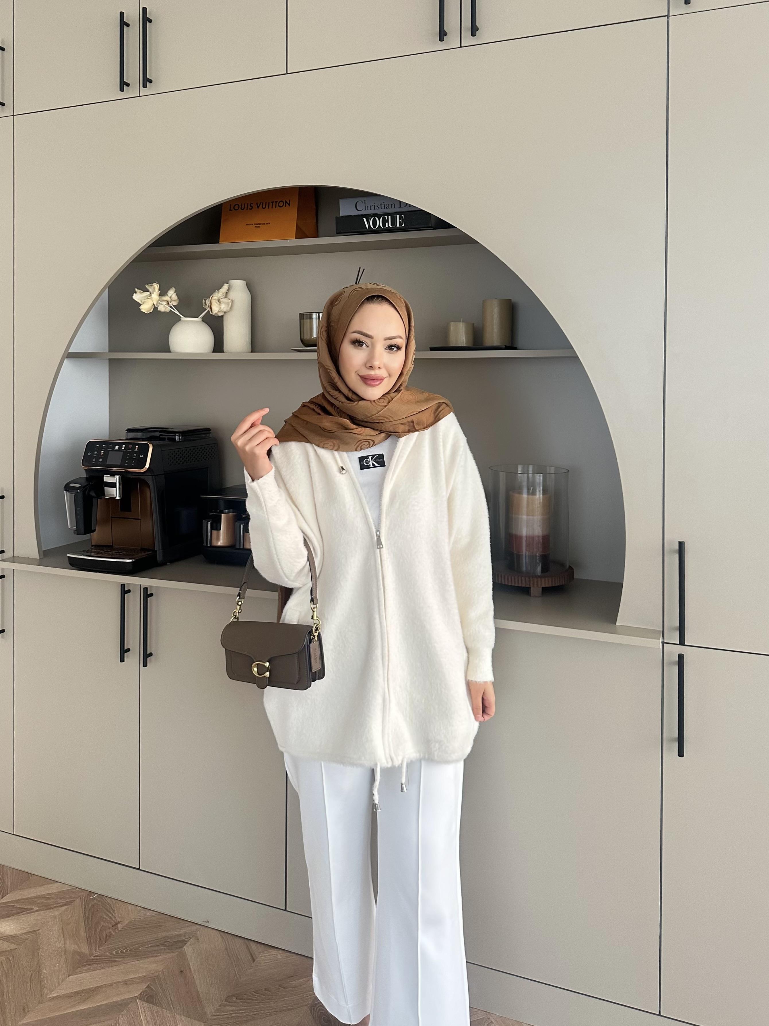 Sonya Angora Fermuarlı Hırka Ekru