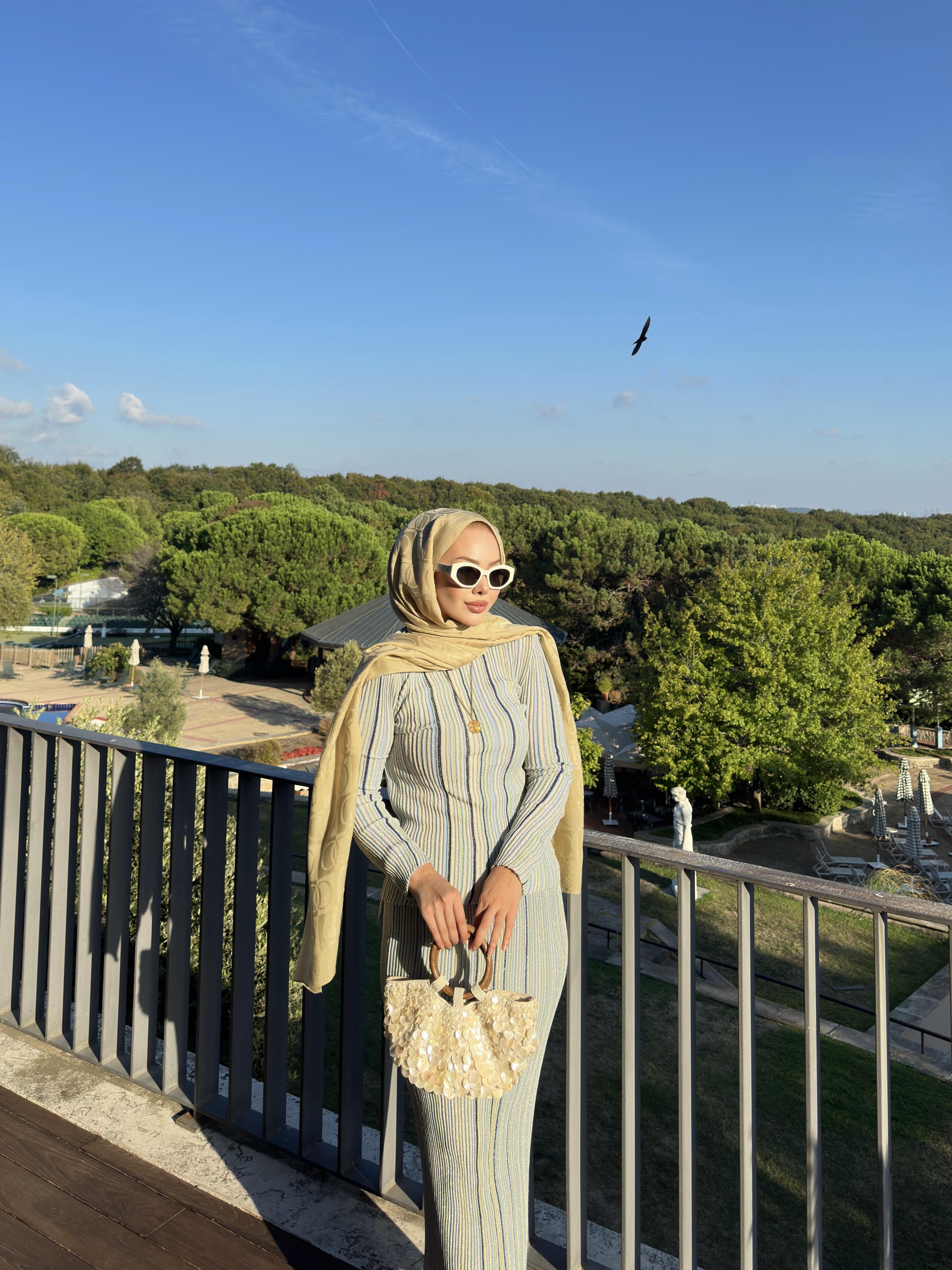 Tanya Işıltılı Etekli Takım Mavi