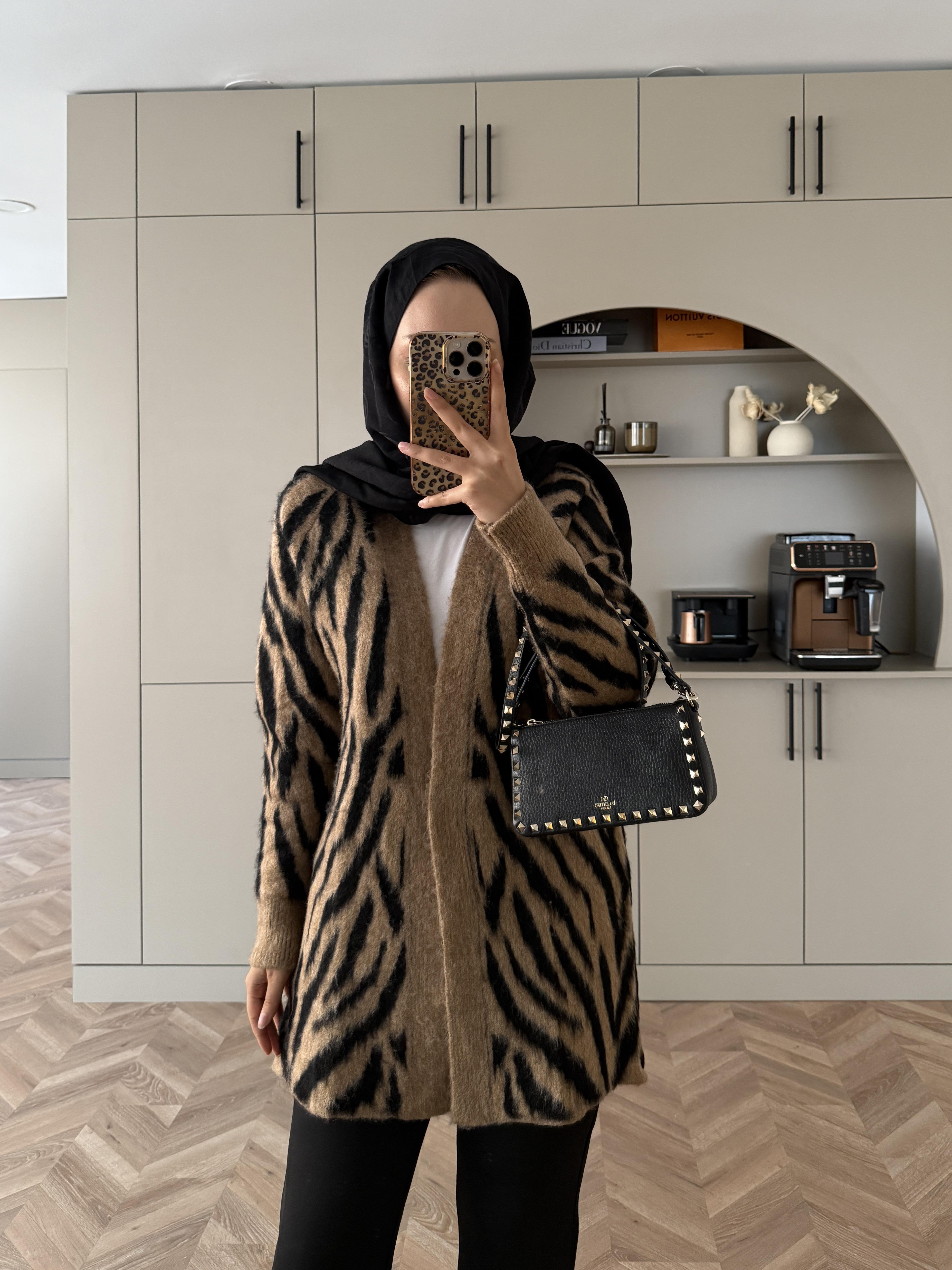 Zebra Desen Angora Hırka Kahve