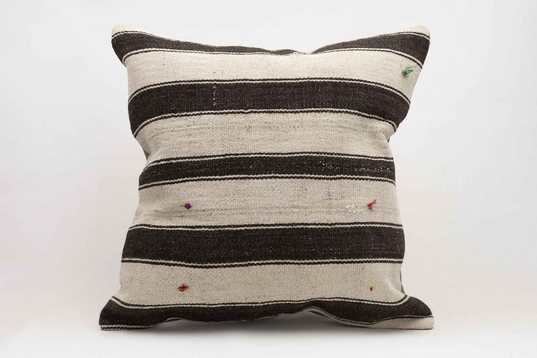 16x24 inches (40x60 cm) Kilim Pillow | KILIM WHOLESALE - Vintage Handmade Pillows - Vintage Handmade Kilim Rugs - It is 100% wool. Artistic and historical rugs. Old handwoven rugs. - Online hand woven rugs and kilim cushions sales. Shipping to a