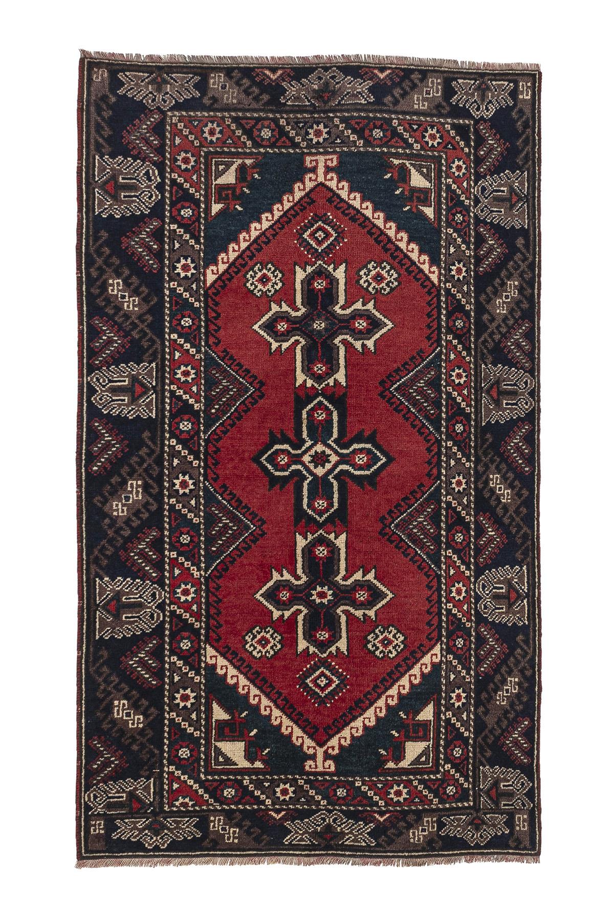 Sivas Kilim Rug (2.5 x 6.6 ft) | KILIM WHOLESALE - Vintage Handmade Pillows - Vintage Handmade Kilim Rugs - It is 100% wool. Artistic and historical rugs. Old handwoven rugs. - Online hand woven rugs and kilim cushions sales. Shipping to all ove