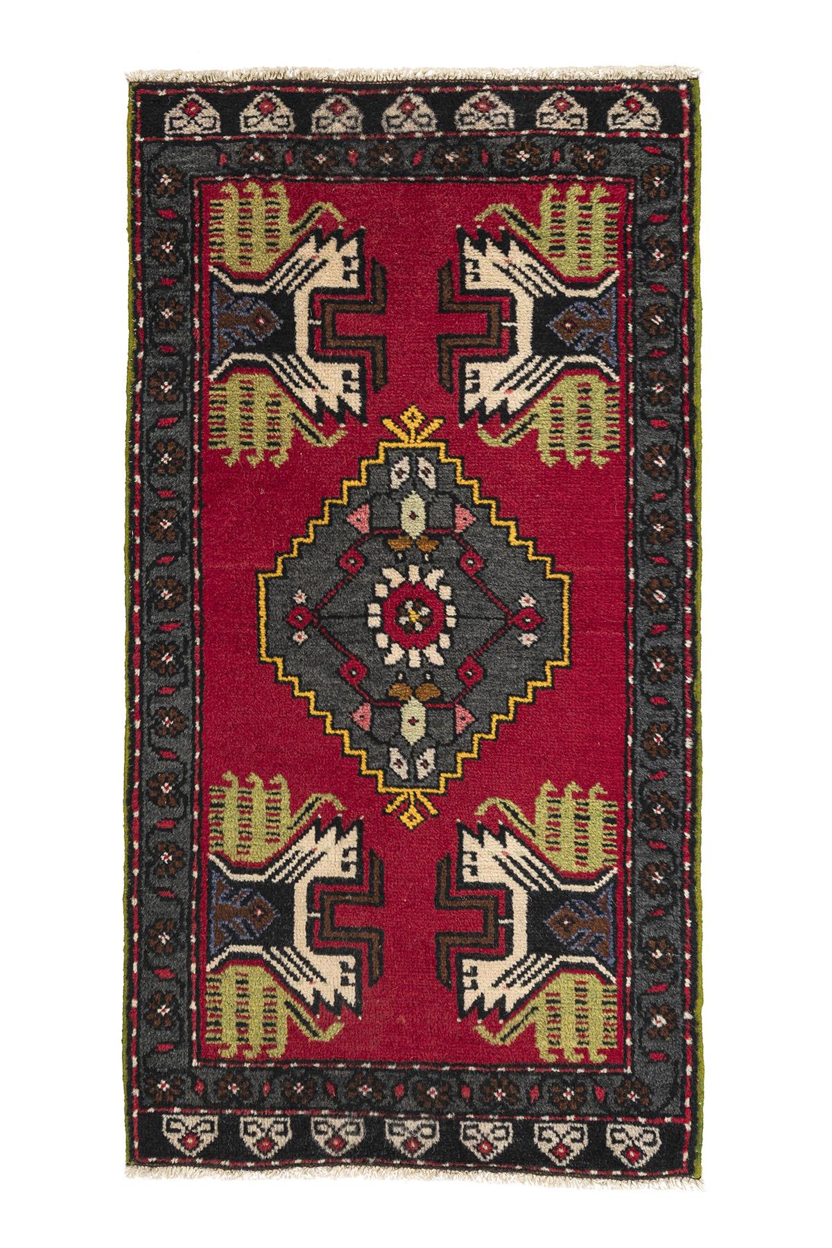 Sivas Kilim Rug (2.5 x 6.6 ft) | KILIM WHOLESALE - Vintage Handmade Pillows - Vintage Handmade Kilim Rugs - It is 100% wool. Artistic and historical rugs. Old handwoven rugs. - Online hand woven rugs and kilim cushions sales. Shipping to all ove