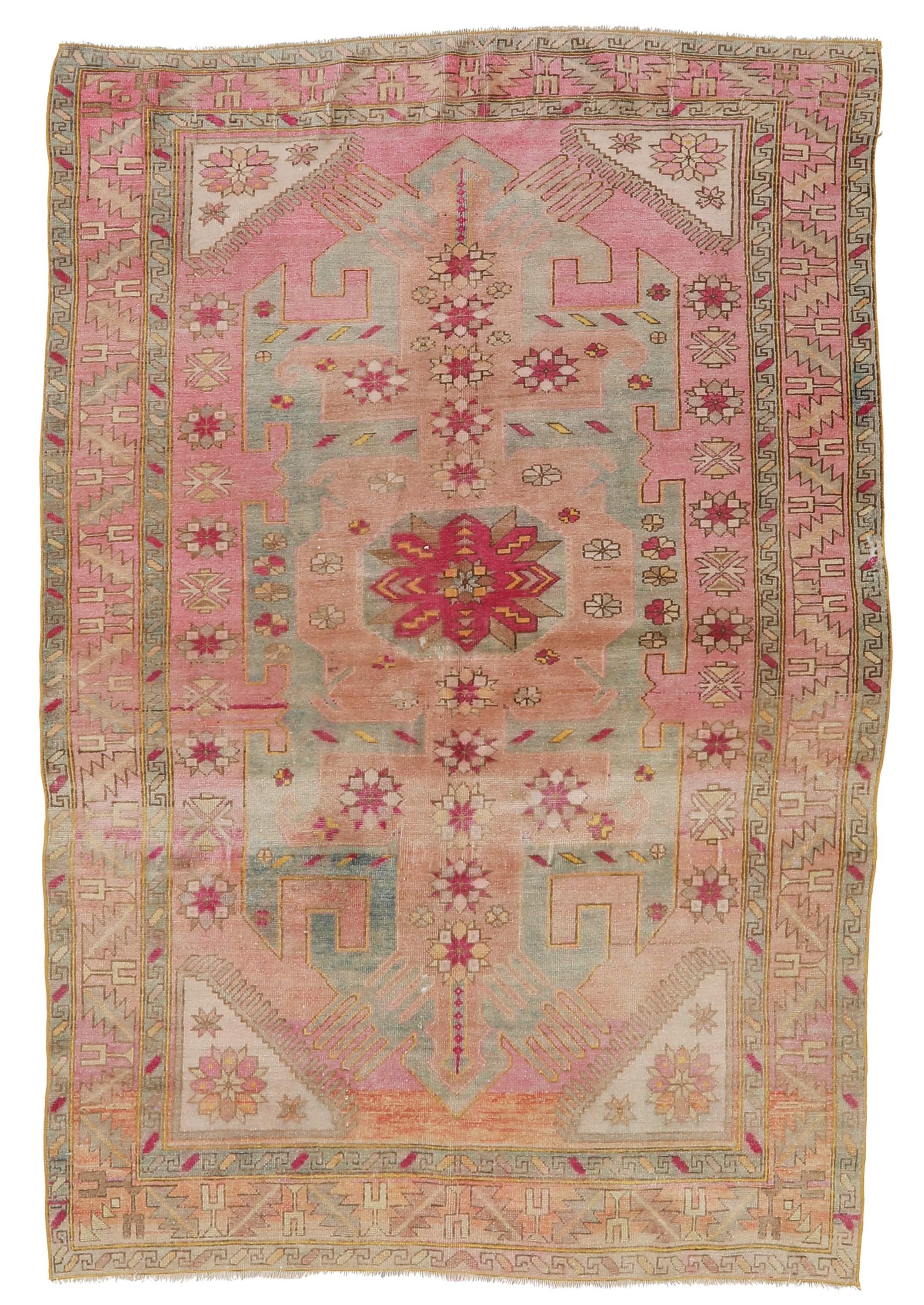 Washed Out Vintage Caucasian Rug - 5`0