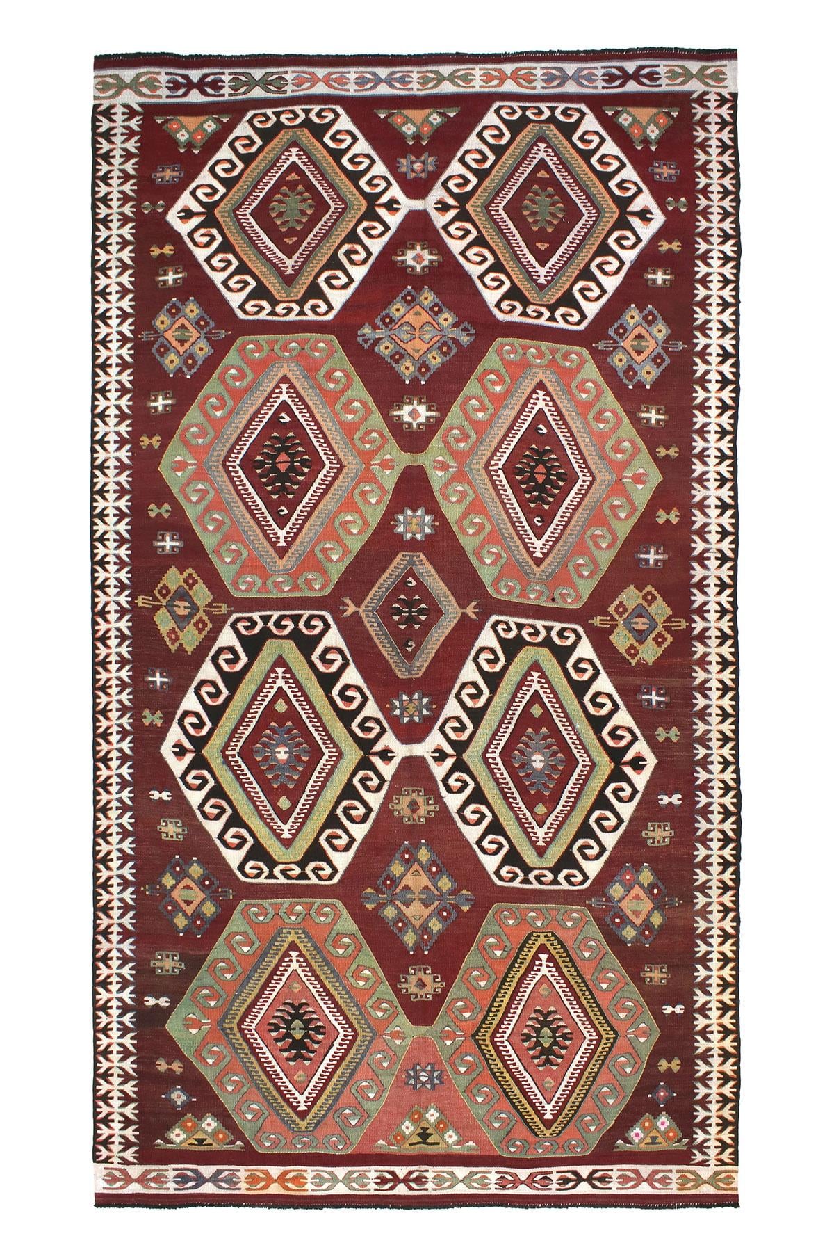 Mut Kilim Rug (5.59 x 9.21 ft)