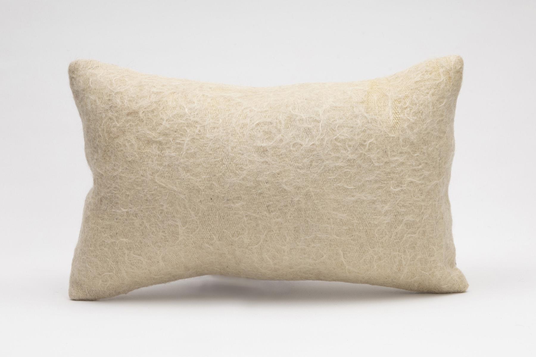 12''20'' (30x50 cm) Kilim Pillows - Vintage Handmade Kilim Pillows - Vintage Handmade Kilim Rugs - It is 100% wool. Artistic and historical rugs. Old handwoven rugs.