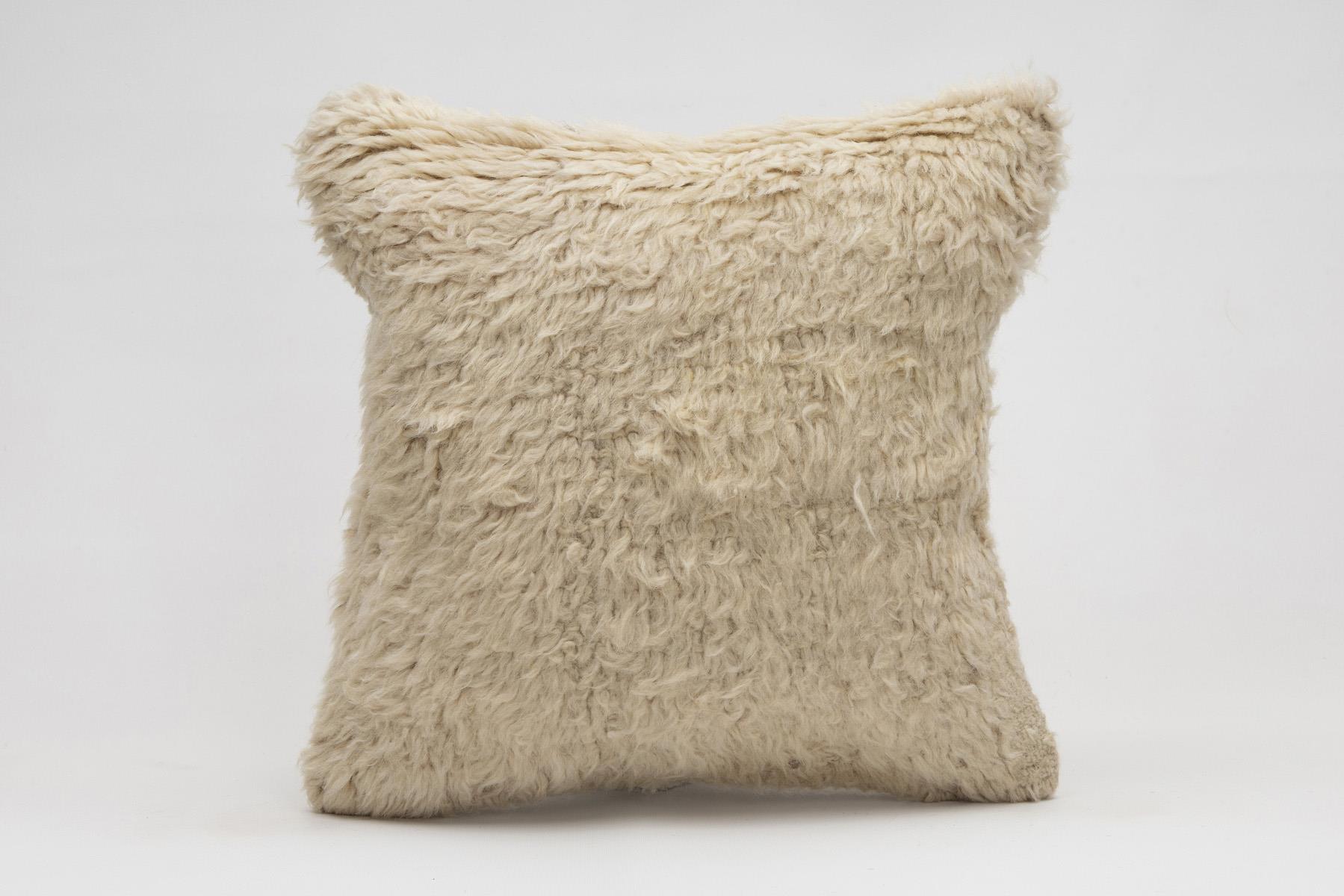 16x16 inches (40x40 cm) Kilim Pillow | KILIM WHOLESALE - Vintage Handmade Pillows - Vintage Handmade Kilim Rugs - It is 100% wool. Artistic and historical rugs. Old handwoven rugs. - Online hand woven rugs and kilim cushions sales. Shipping to a