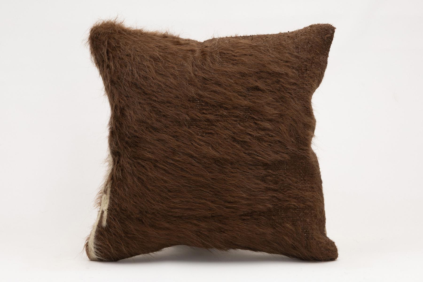 16x16 inches (40x40 cm) Kilim Pillow | KILIM WHOLESALE - Vintage Handmade Pillows - Vintage Handmade Kilim Rugs - It is 100% wool. Artistic and historical rugs. Old handwoven rugs. - Online hand woven rugs and kilim cushions sales. Shipping to a