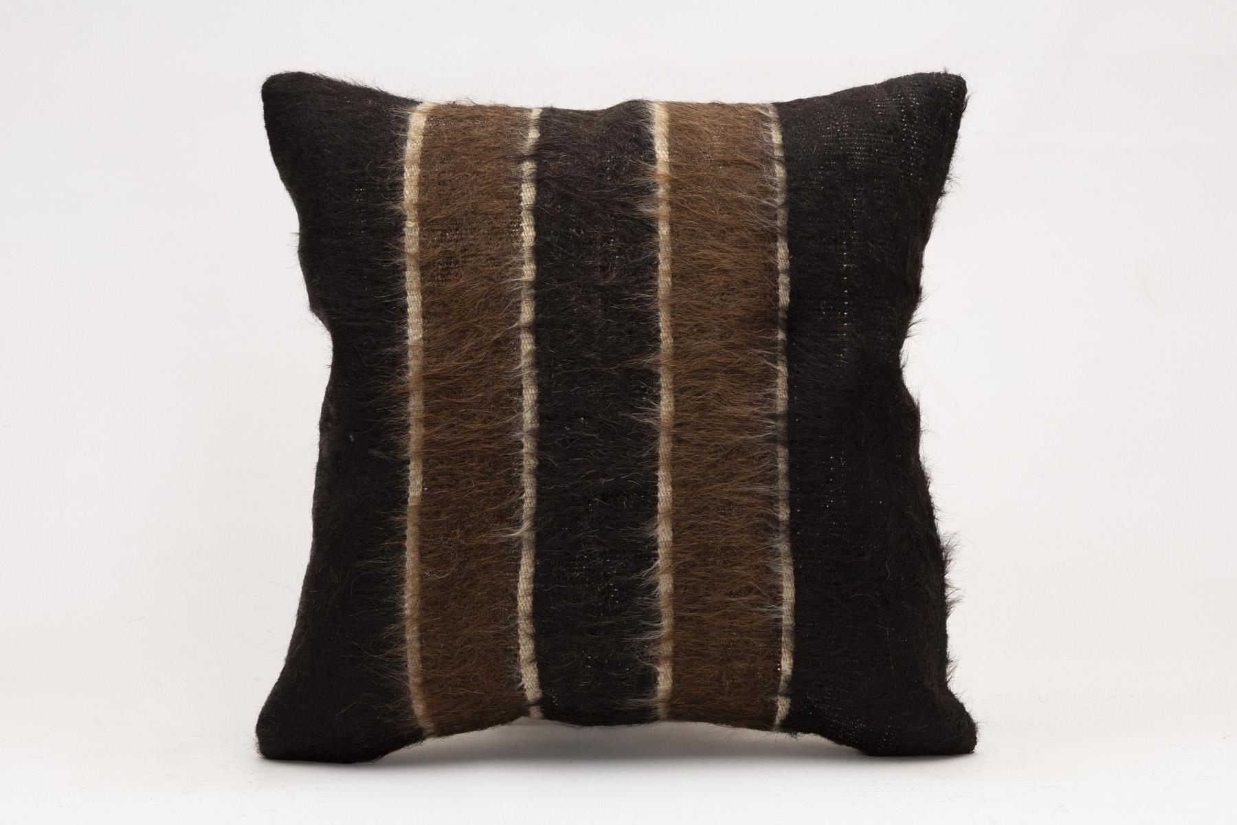 16x16 inches (40x40 cm) Kilim Pillow | KILIM WHOLESALE - Vintage Handmade Pillows - Vintage Handmade Kilim Rugs - It is 100% wool. Artistic and historical rugs. Old handwoven rugs. - Online hand woven rugs and kilim cushions sales. Shipping to a